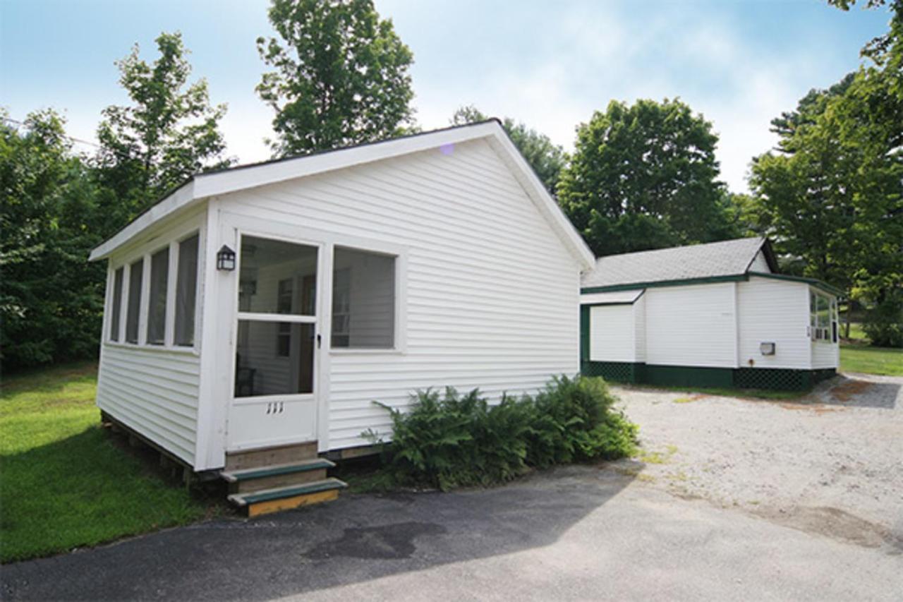 Maple Leaf Motel Schroon Lake 외부 사진